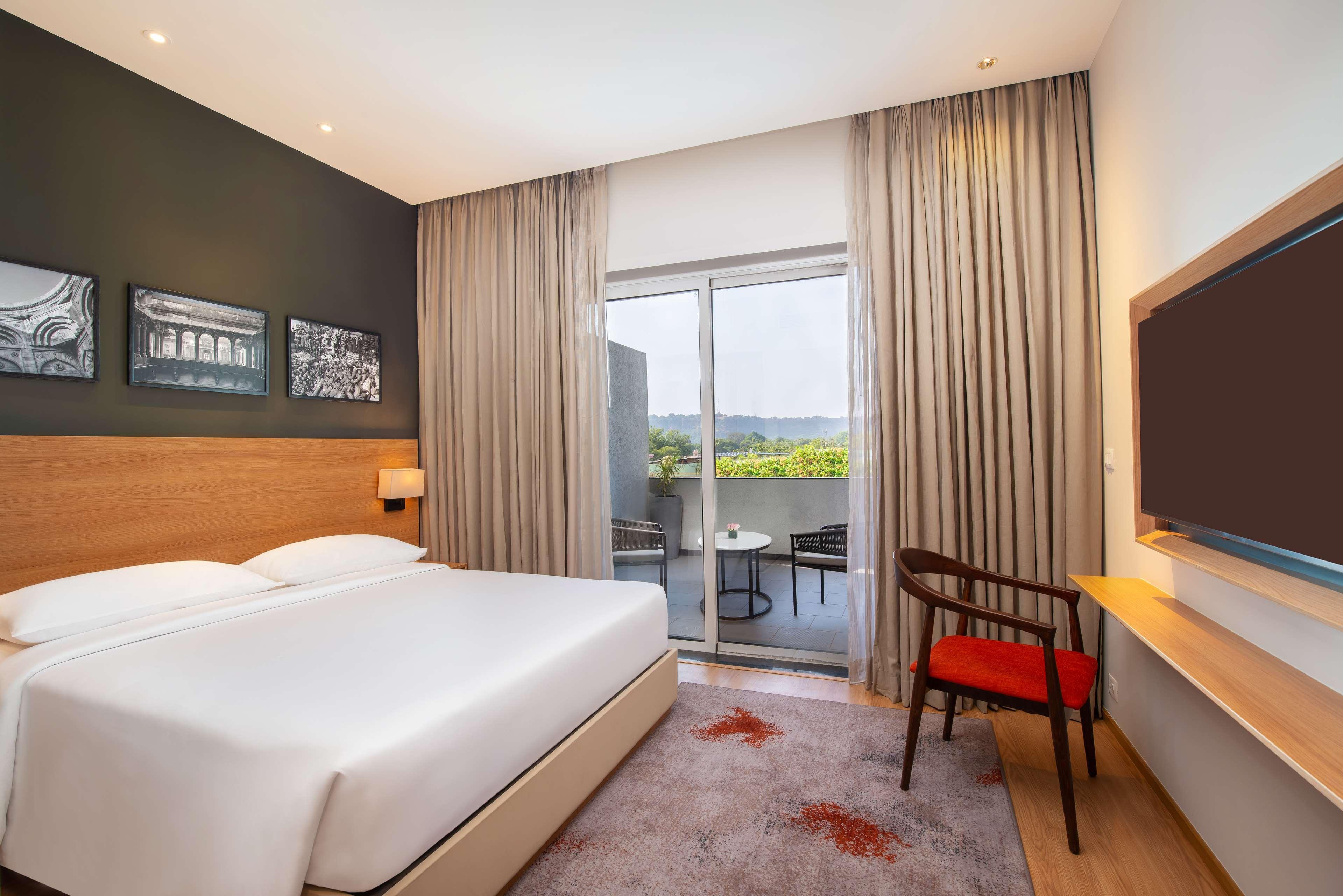 Park Inn By Radisson Gwalior Ngoại thất bức ảnh