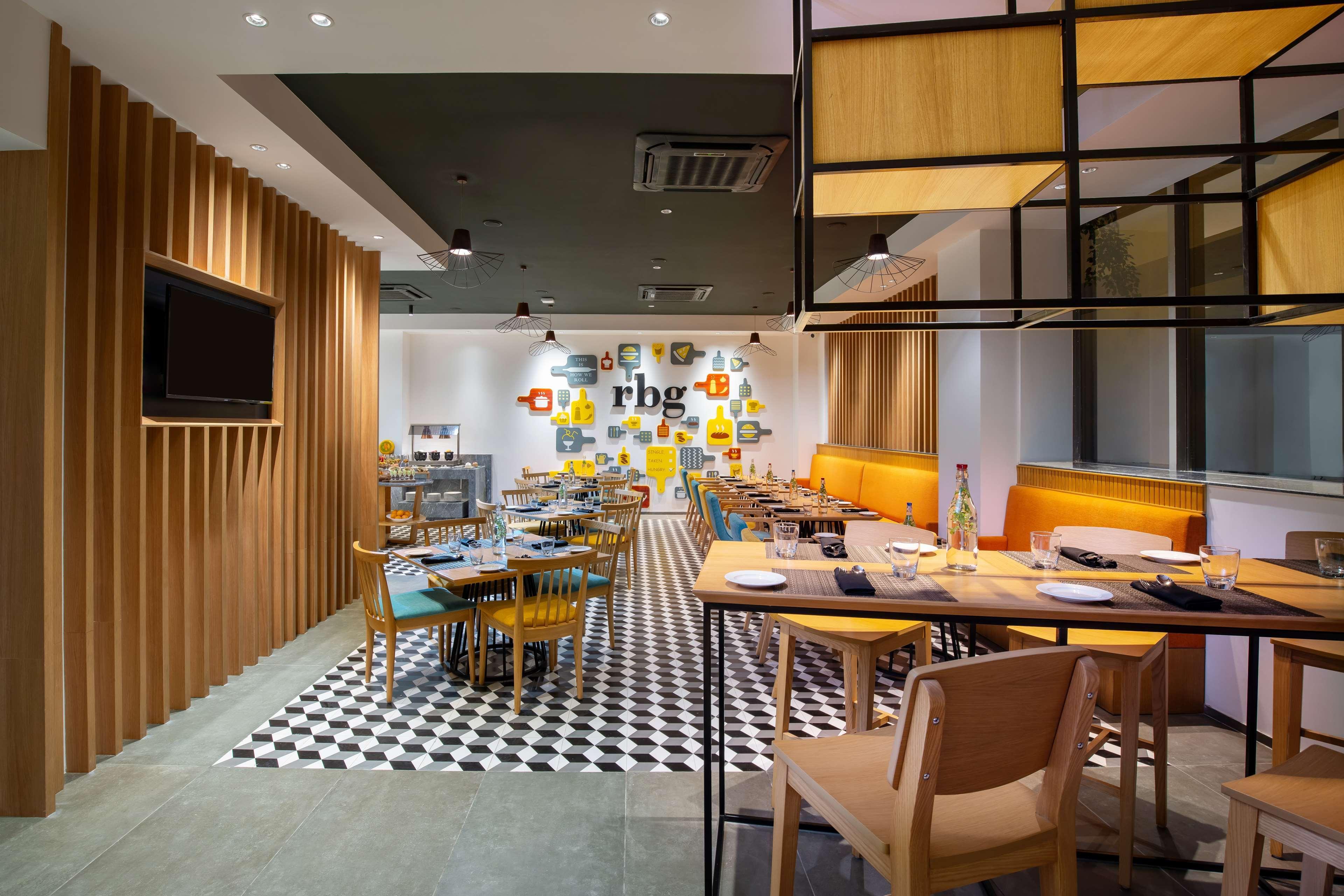 Park Inn By Radisson Gwalior Ngoại thất bức ảnh
